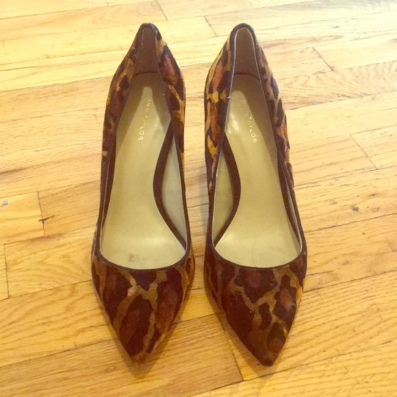 Velvet leopard heels - Picture 1 of 2